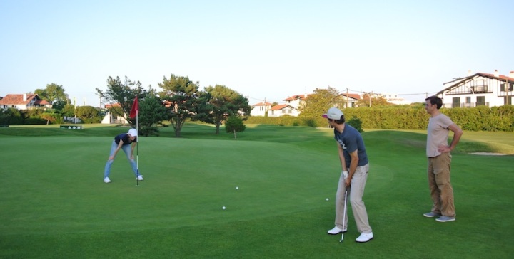 Playing golf with friends at Biarritz Golf Course